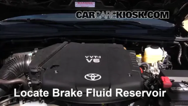 2013 Toyota Tacoma 4.0L V6 Crew Cab Pickup Liquide de frein Contrôler le niveau de liquide de frein